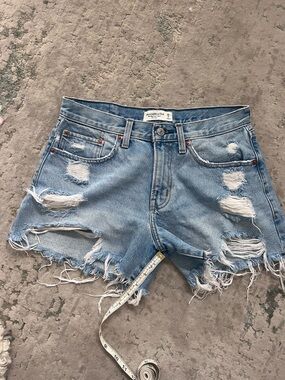 Abercrombie & Fitch The Boyfriend Mid Rise Short, Size 26/2